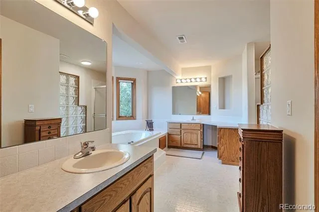 6577 Algonquin Drive Loveland, CO 80534