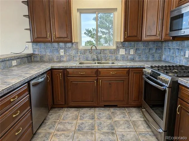 15507 County Road 10 Fort Lupton, CO 80621