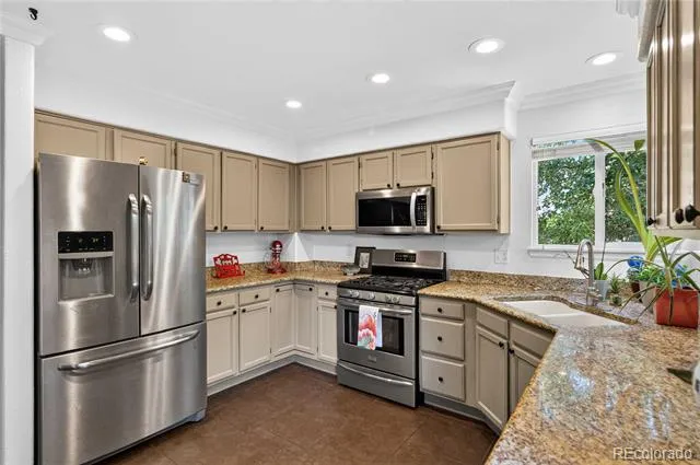 10015 Silver Maple Road Highlands Ranch, CO 80129