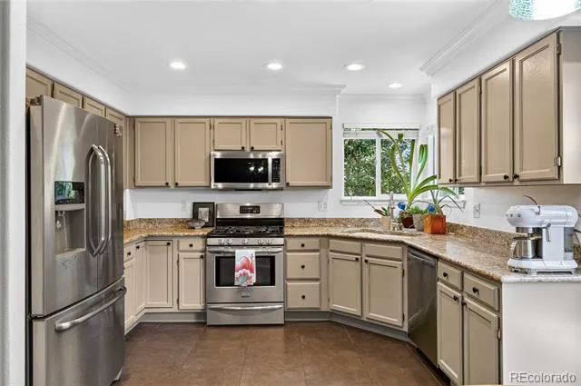 10015 Silver Maple Road Highlands Ranch, CO 80129