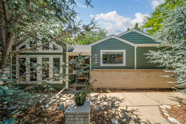 5629 S Greenwood Street Littleton, CO 80120