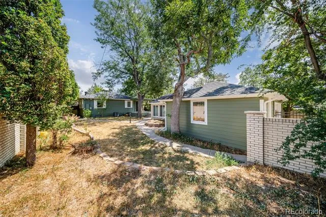 5629 S Greenwood Street Littleton, CO 80120