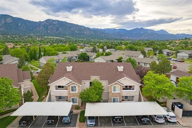 3670 Strawberry Field Grove Colorado Springs, CO 80906