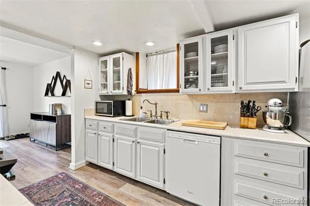 8009 S Niagara Way Englewood, CO 80112