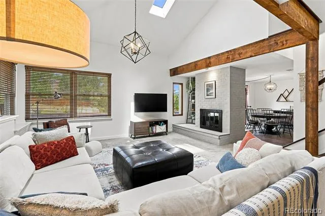 8009 S Niagara Way Englewood, CO 80112