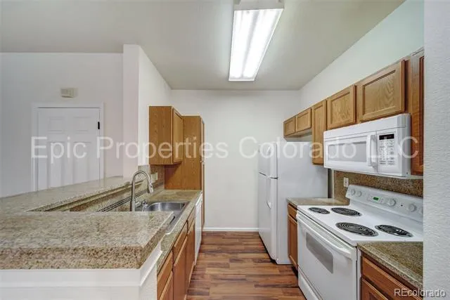 911 S Zeno Way #104 Aurora, CO 80017