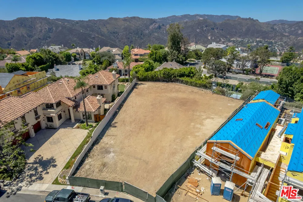 16637 Cumbre Verde Court Los Angeles, CA 90272