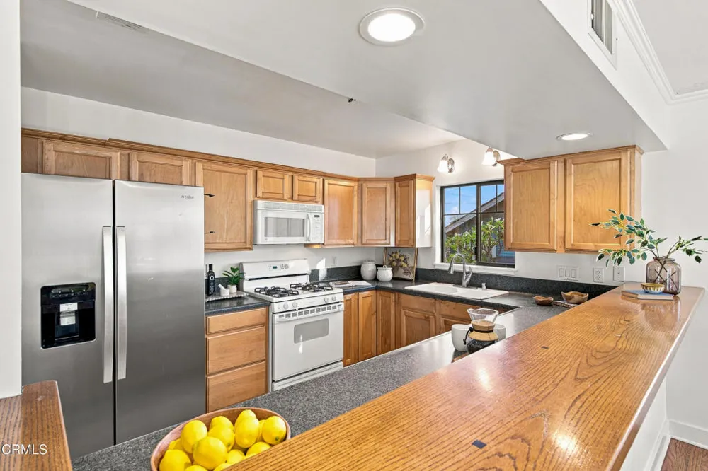 245 Valle Vista Avenue Monrovia, CA 91016