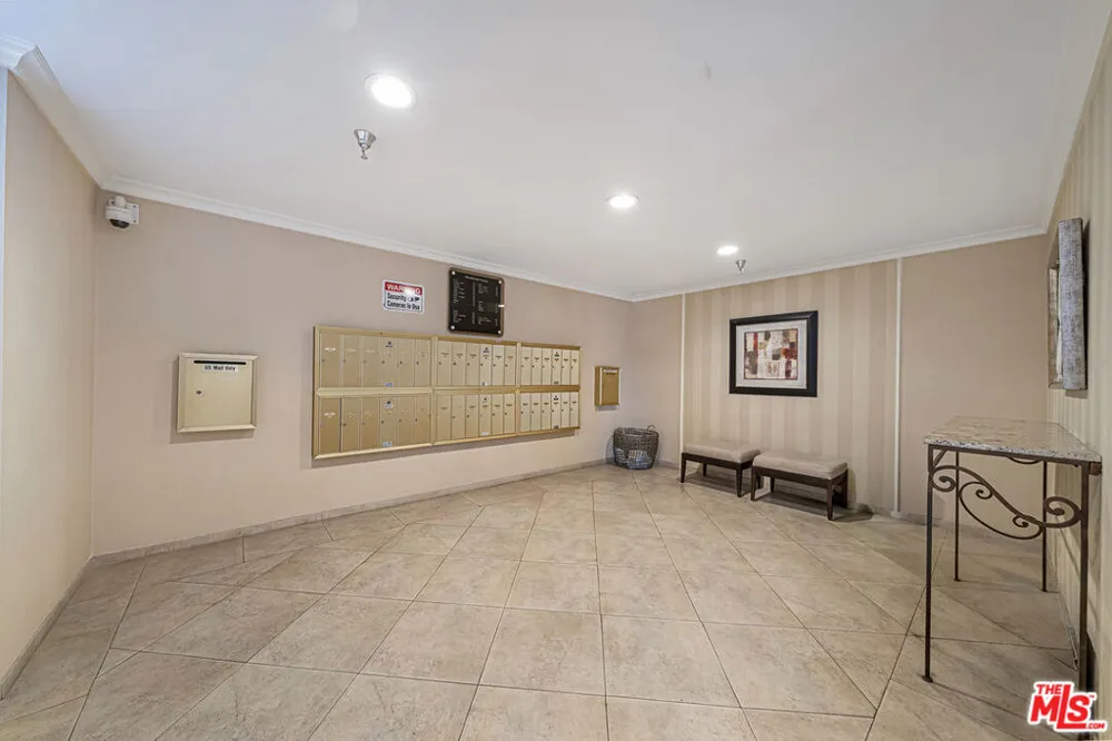 10650 Holman Avenue #308 Los Angeles, CA 90024