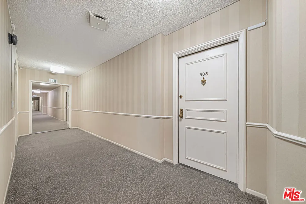 10650 Holman Avenue #308 Los Angeles, CA 90024