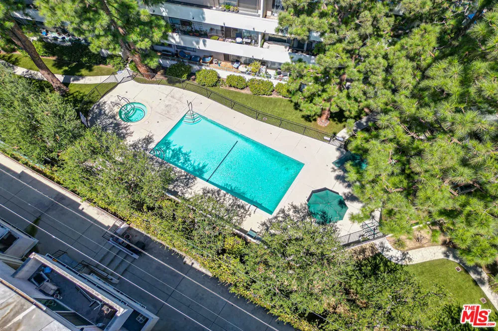 10650 Holman Avenue #308 Los Angeles, CA 90024