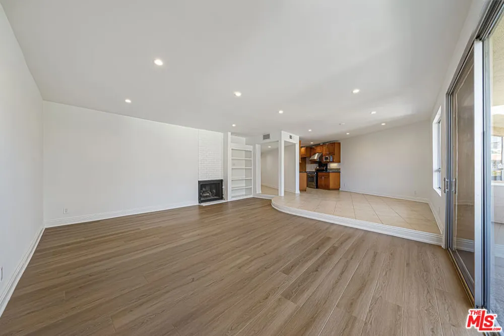 10650 Holman Avenue #308 Los Angeles, CA 90024