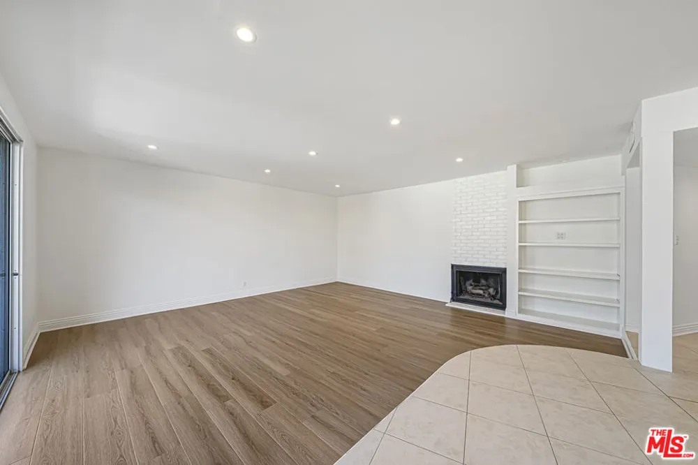 10650 Holman Avenue #308 Los Angeles, CA 90024