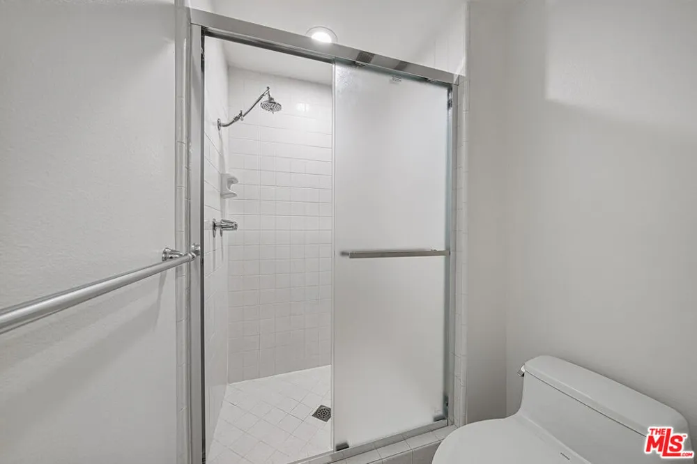 10650 Holman Avenue #308 Los Angeles, CA 90024