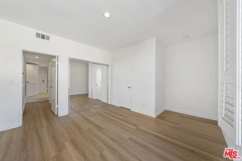 10650 Holman Avenue #308 Los Angeles, CA 90024