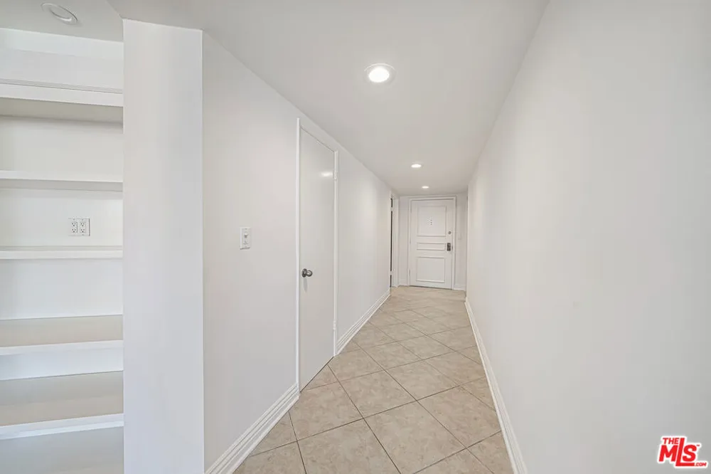 10650 Holman Avenue #308 Los Angeles, CA 90024