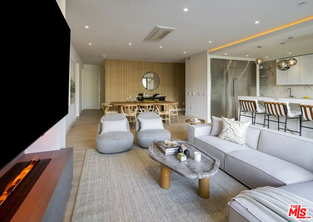 1644 Malcolm Avenue #420 Los Angeles, CA 90025