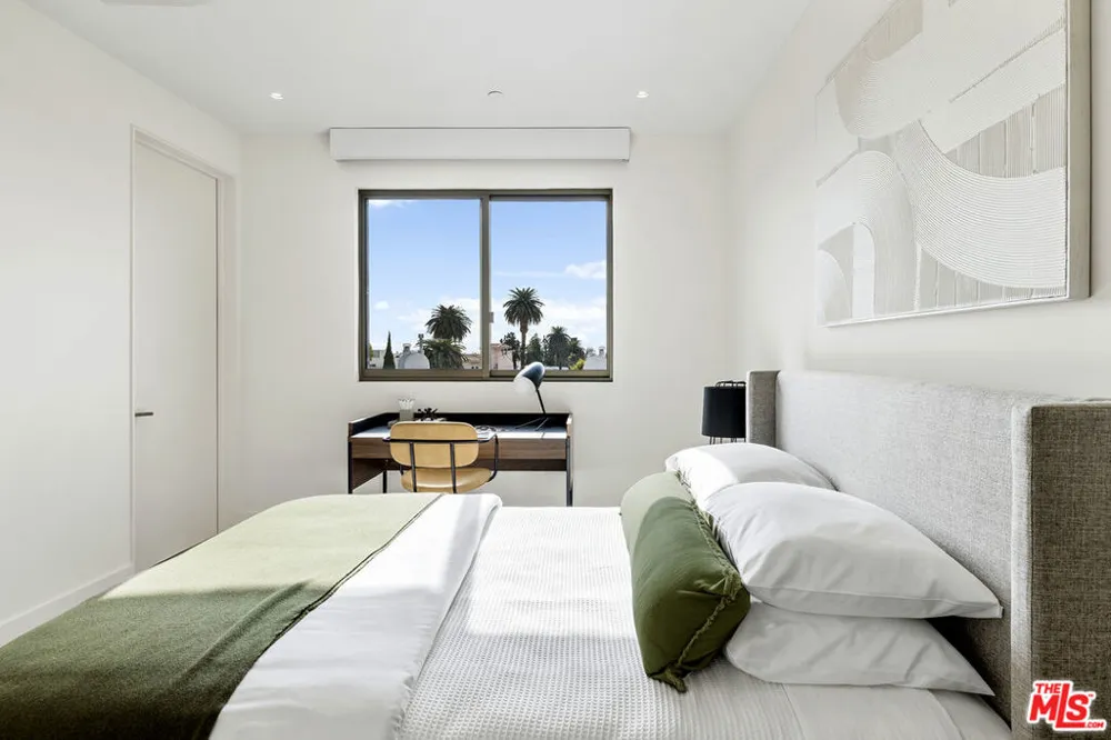 1644 Malcolm Avenue #420 Los Angeles, CA 90025