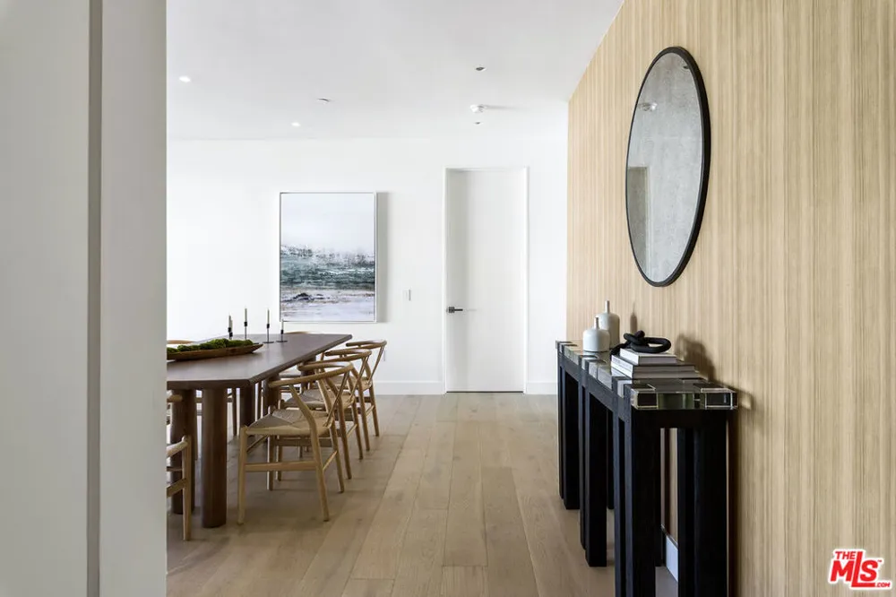 1644 Malcolm Avenue #420 Los Angeles, CA 90025
