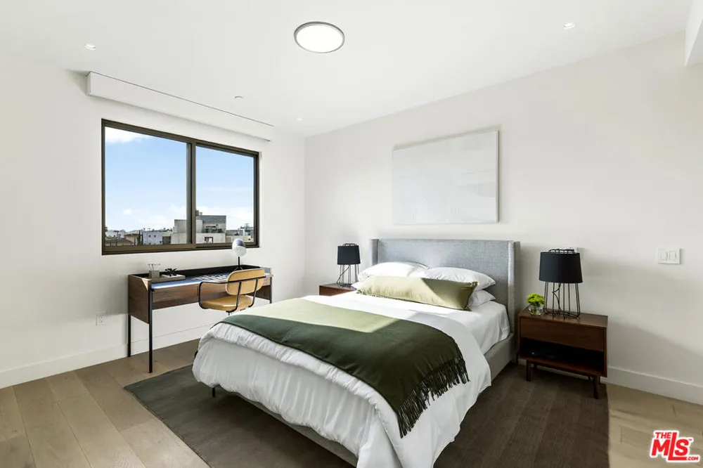 1644 Malcolm Avenue #420 Los Angeles, CA 90025