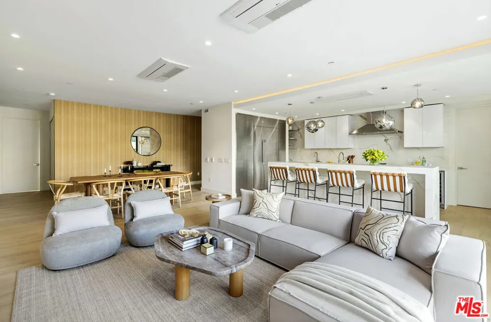 1644 Malcolm Avenue #420 Los Angeles, CA 90025