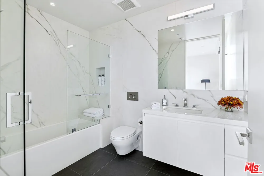 1644 Malcolm Avenue #420 Los Angeles, CA 90025