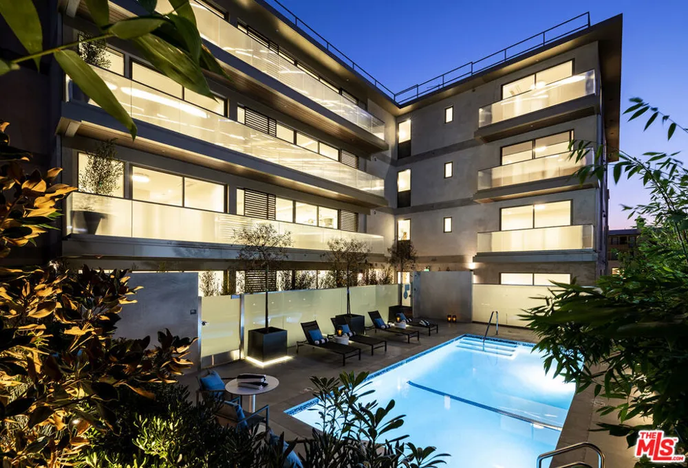 1644 Malcolm Avenue #420 Los Angeles, CA 90025