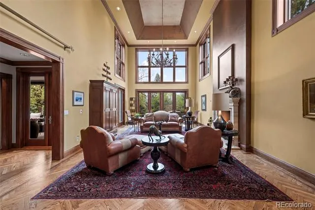 8414 Firethorn Court Niwot, CO 80503