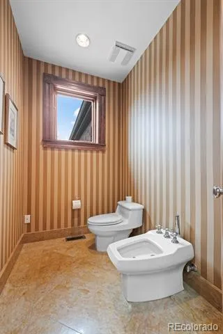 8414 Firethorn Court Niwot, CO 80503