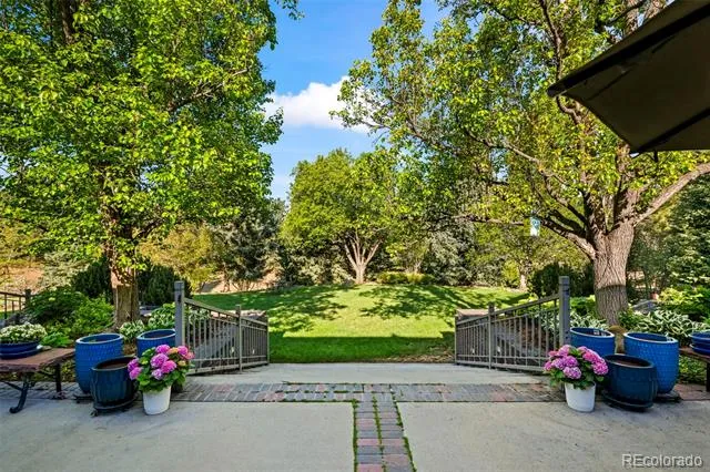 8414 Firethorn Court Niwot, CO 80503