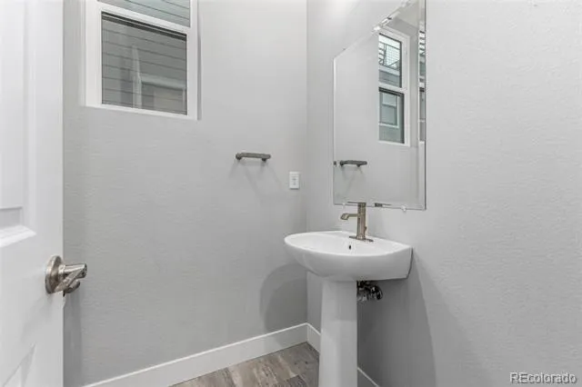 6034 Nepal Street Aurora, CO 80019