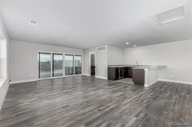 6034 Nepal Street Aurora, CO 80019