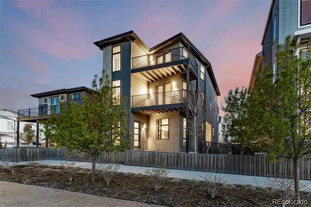 6034 Nepal Street Aurora, CO 80019