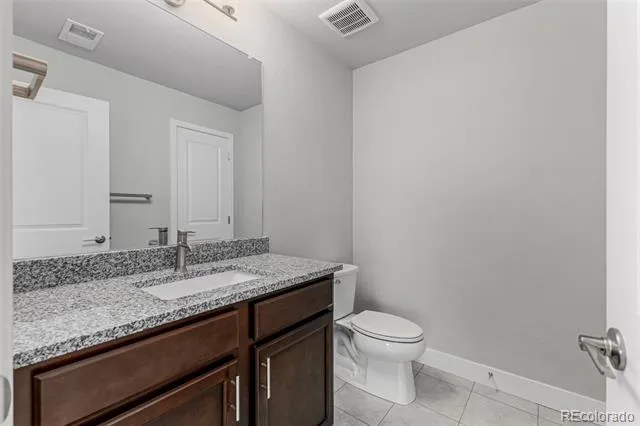 6034 Nepal Street Aurora, CO 80019