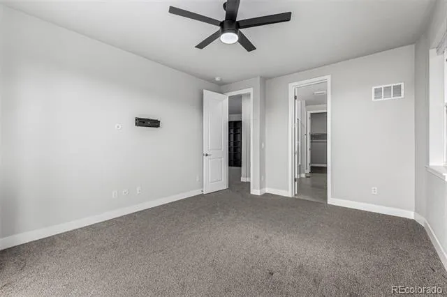 6034 Nepal Street Aurora, CO 80019