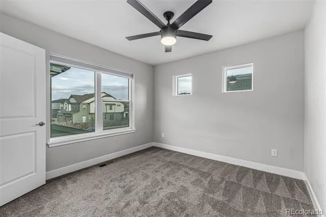 6034 Nepal Street Aurora, CO 80019