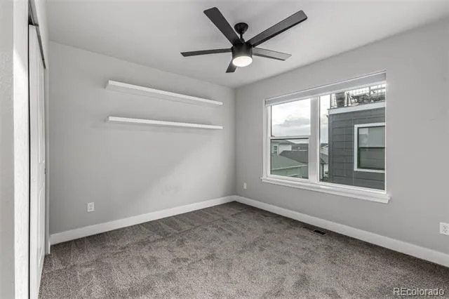 6034 Nepal Street Aurora, CO 80019