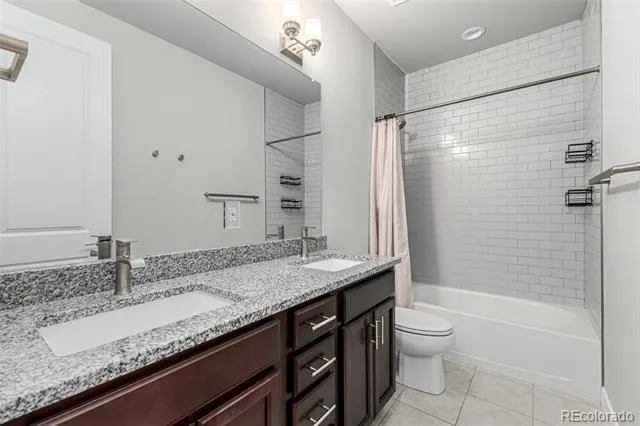 6034 Nepal Street Aurora, CO 80019