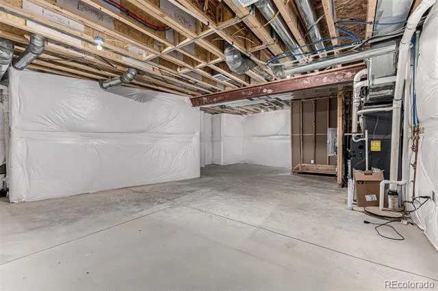6034 Nepal Street Aurora, CO 80019