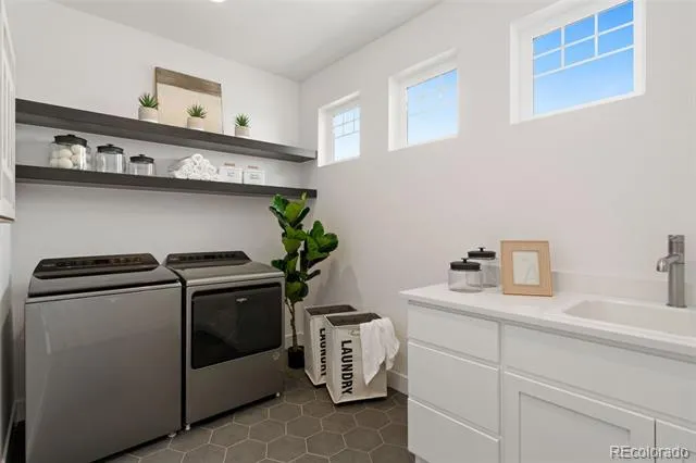 3691 Buchanan Court Aurora, CO 80019