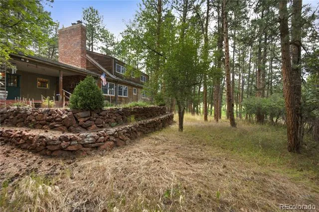 6850 Perry Park Boulevard Larkspur, CO 80118