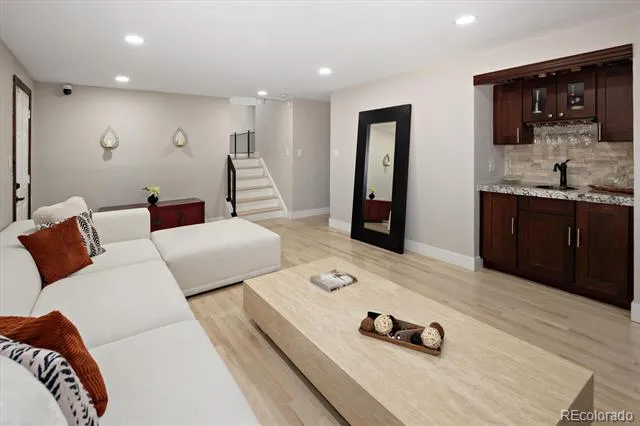 7301 E Jarvis Place Denver, CO 80237