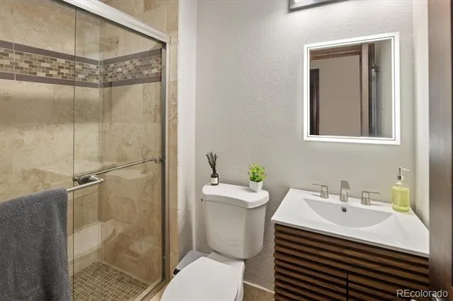 7301 E Jarvis Place Denver, CO 80237
