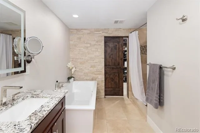 7301 E Jarvis Place Denver, CO 80237