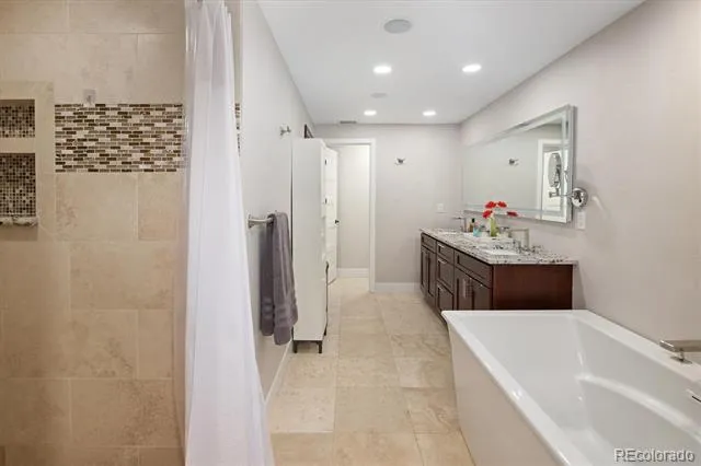 7301 E Jarvis Place Denver, CO 80237