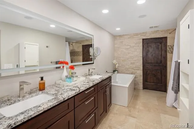 7301 E Jarvis Place Denver, CO 80237