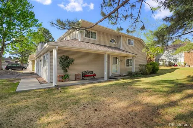 12502 E Evans Circle #F Aurora, CO 80014