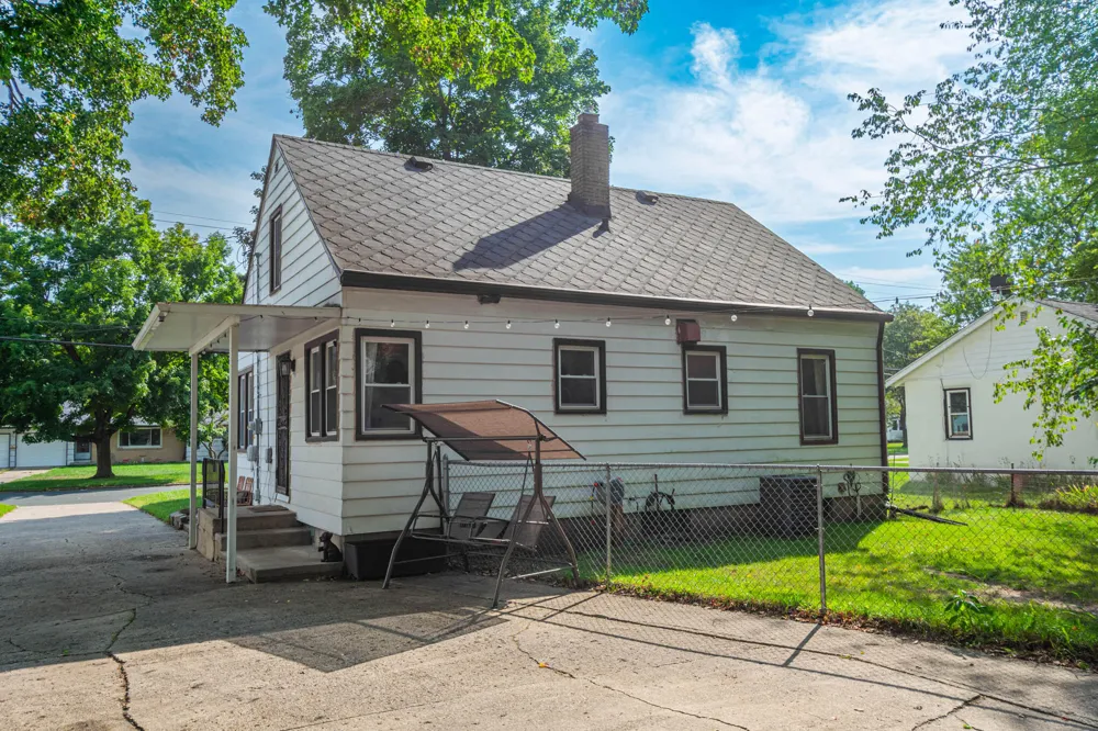 92 Kellogg Street Battle Creek, MI 49037