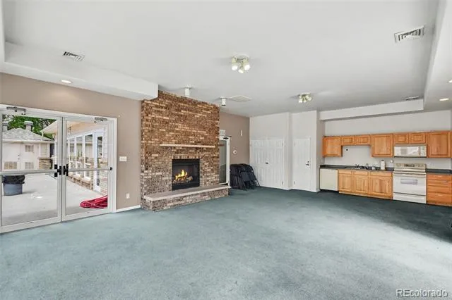 1601 Great Western Drive #Q4 Longmont, CO 80501
