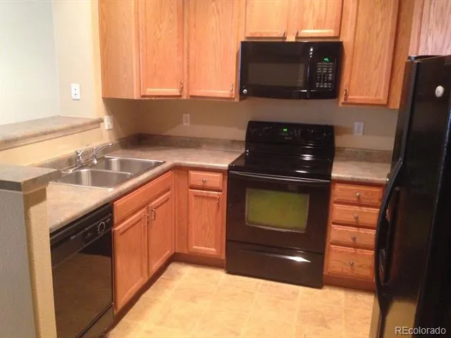 1381 Royal Troon Drive Castle Rock, CO 80104